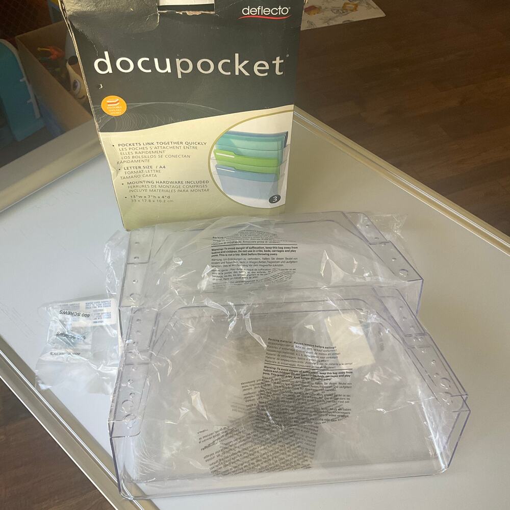 Deflecto 63601 docupocket expandable three-pocket wall file set, letter, clear